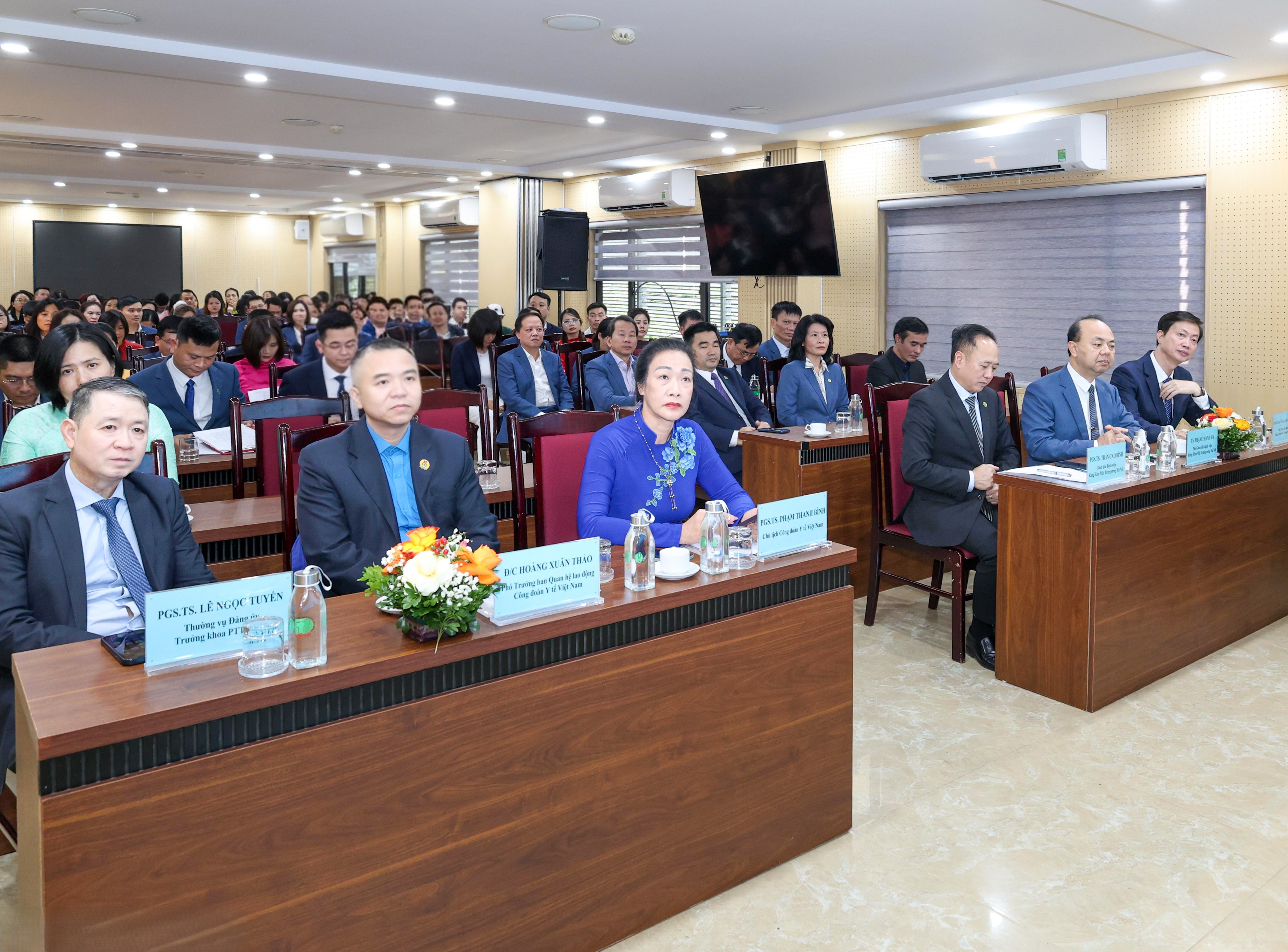 Toàn cảnh Đại hội